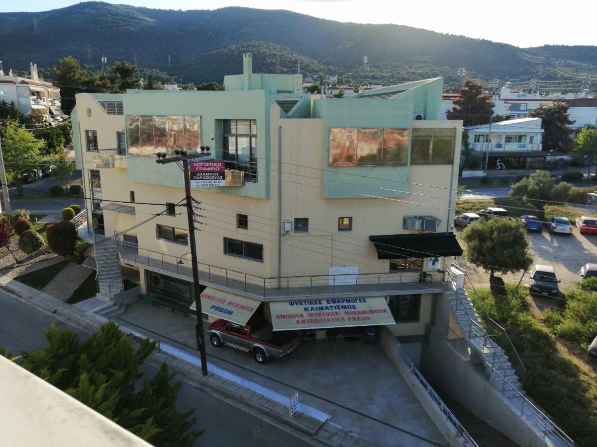 Spacious & Modern Studio Apartment Near The Airport Glyka Nera Exterior foto